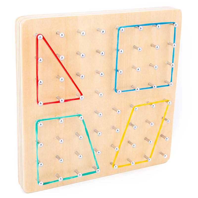 Géoplan en bois – Jeu de géométrie Montessori éducatif et évolutif