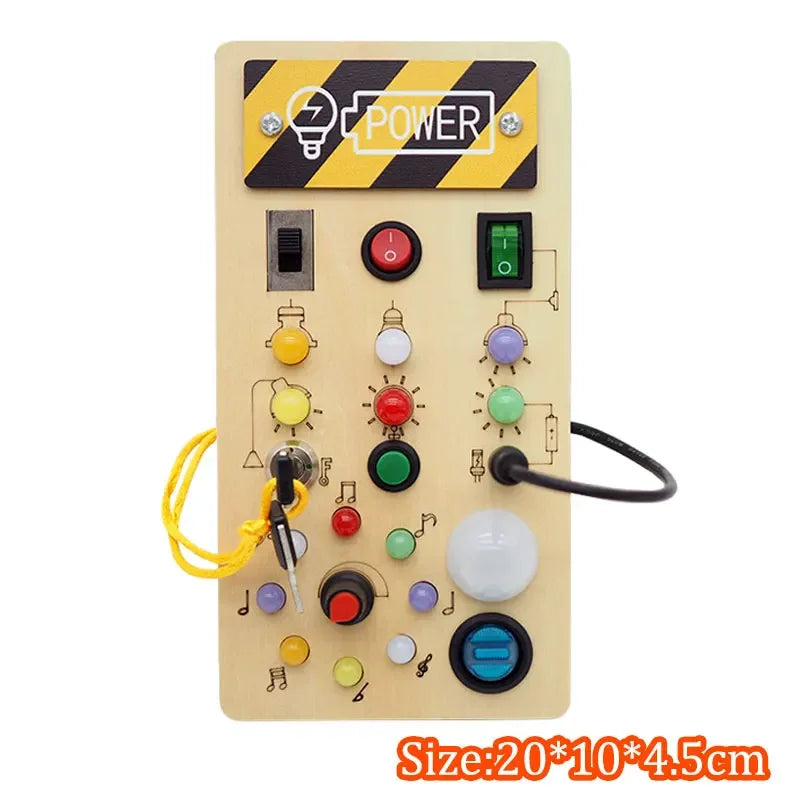 Jouet Montessori évolutif – Busy Board en bois avec lumières LED et activités sensorielles