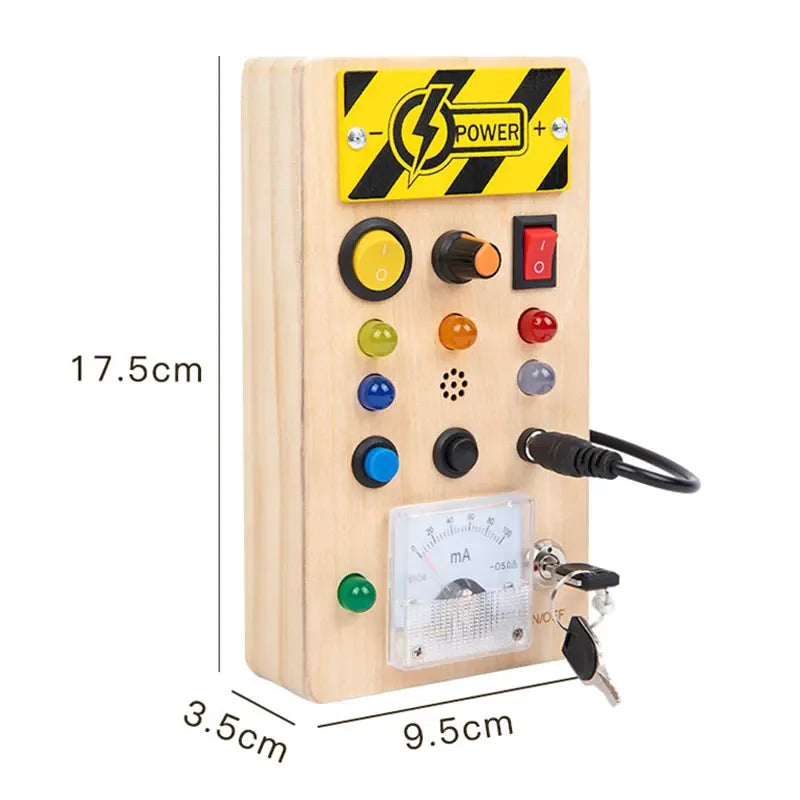 Jouet Montessori évolutif – Busy Board en bois avec lumières LED et activités sensorielles